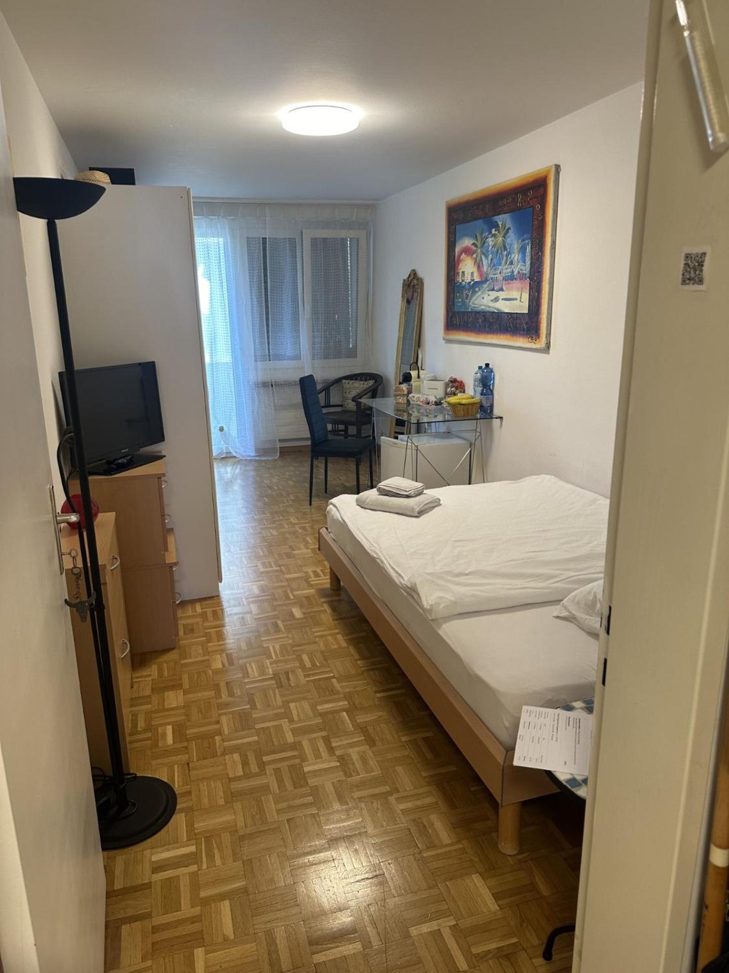 Schoenes Zimmer In Der City 바젤 외부 사진