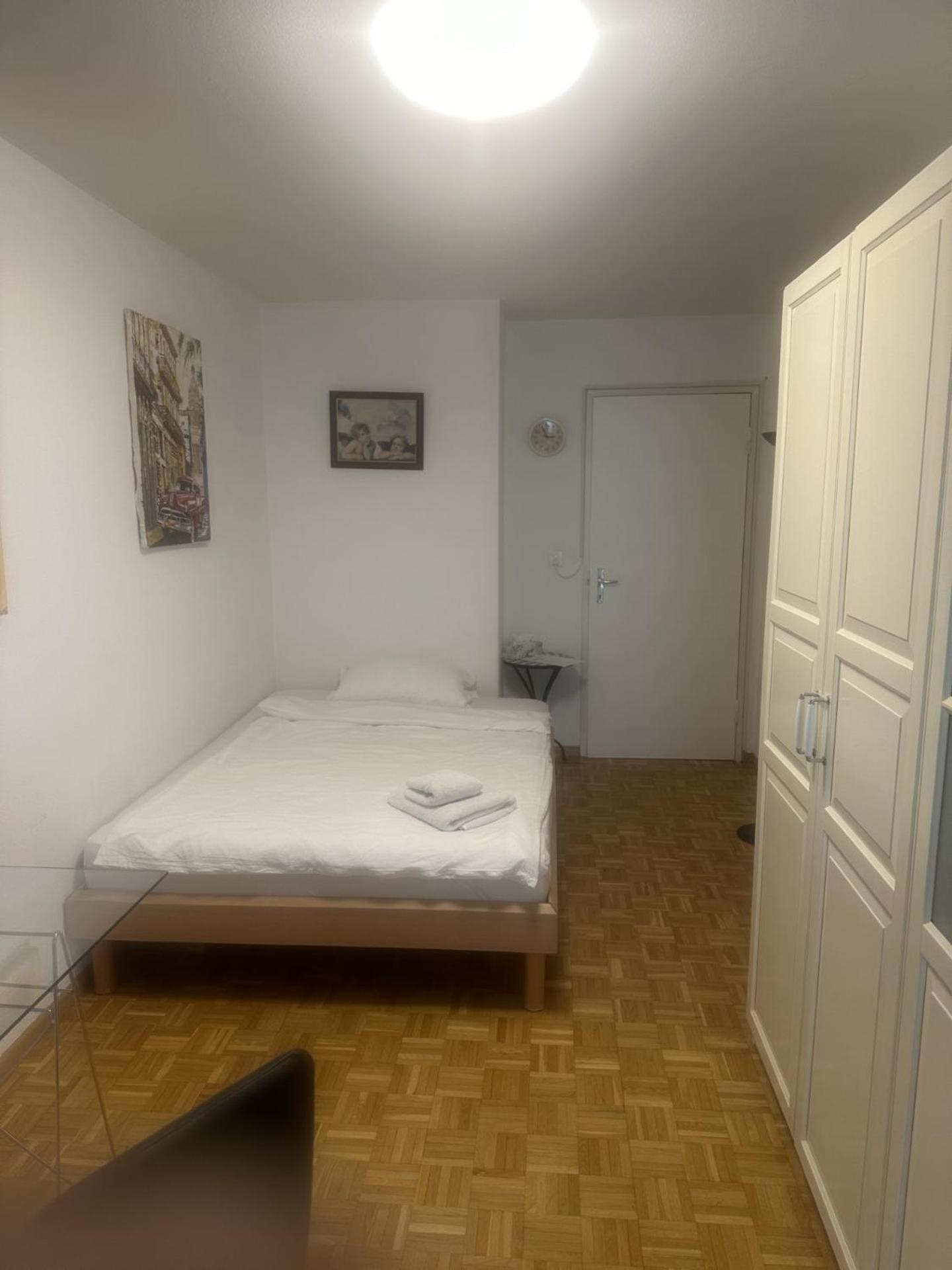 Schoenes Zimmer In Der City 바젤 외부 사진
